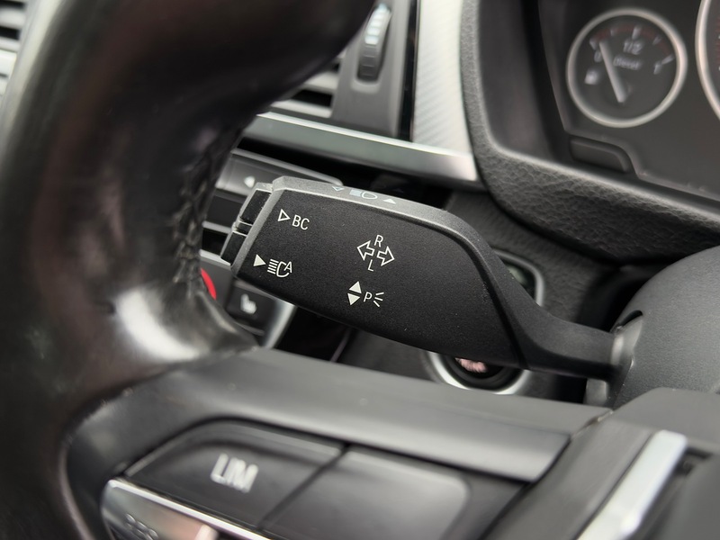 BMW 3 Series 320d M Sport Shadow Edition - U11433