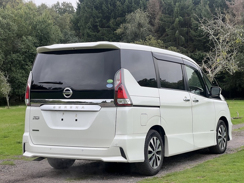 Nissan Serena Highway Star V - U11434