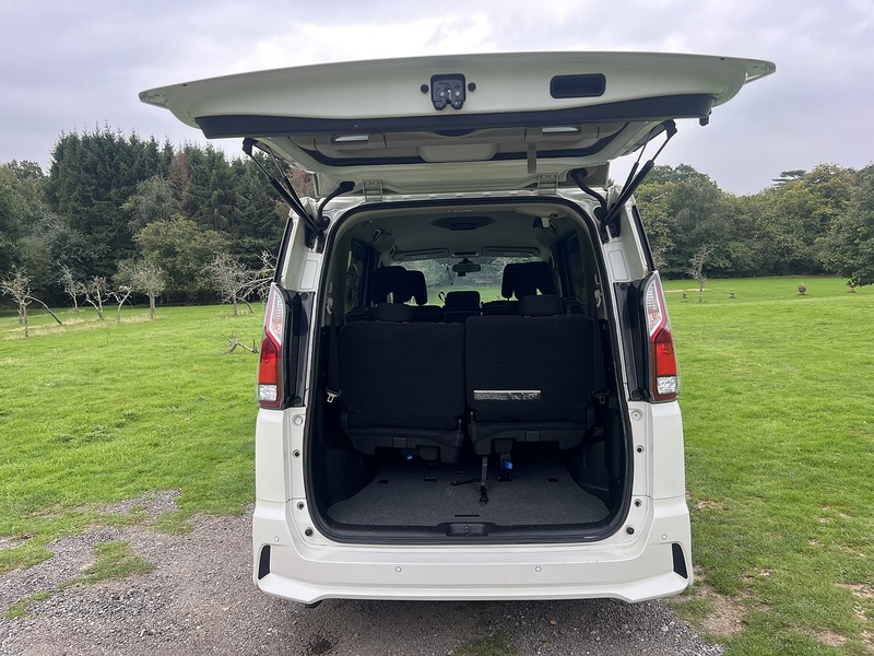 Nissan Serena Highway Star V - U11434