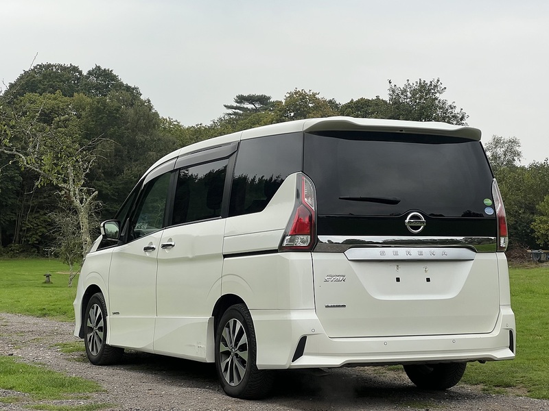 Nissan Serena Highway Star V - U11434