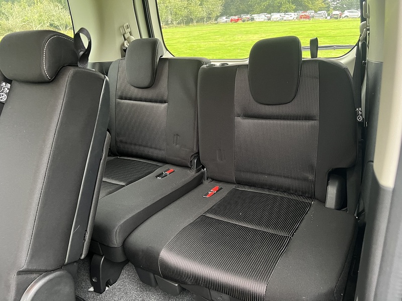 Nissan Serena Highway Star V - U11434