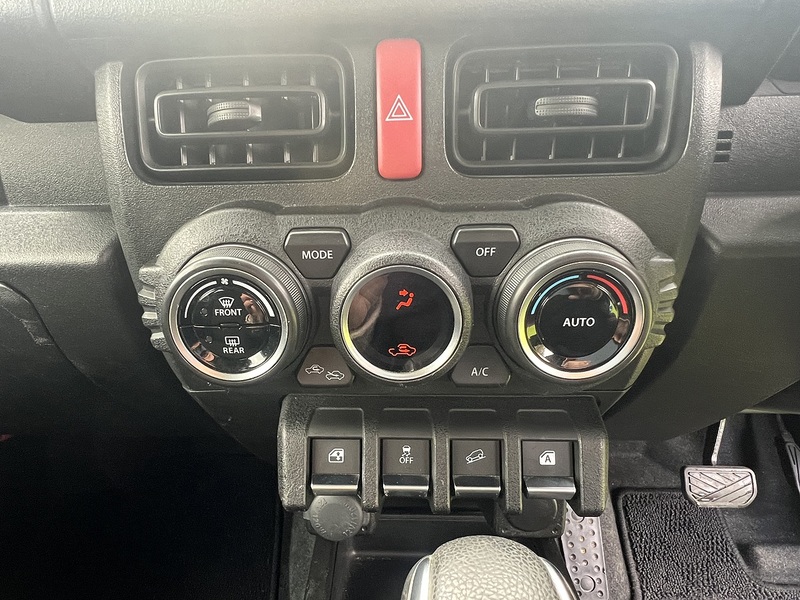 Suzuki Jimny 3 CYLINDER TURBO-CHARGED KEI EDITION - U11436