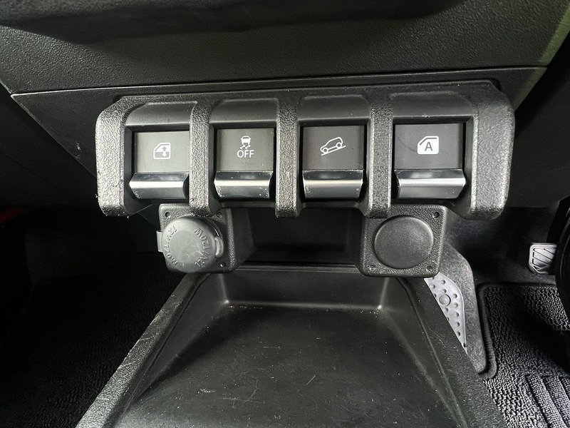 Suzuki Jimny 3 CYLINDER TURBO-CHARGED KEI EDITION - U11436