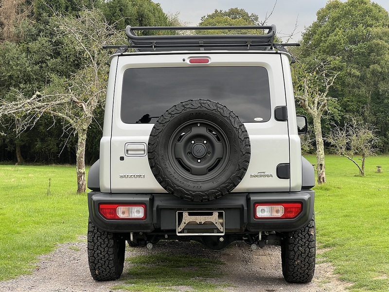 Suzuki Jimny Sz4 - U11437