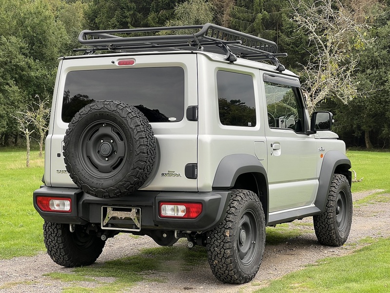 Suzuki Jimny Sz4 - U11437