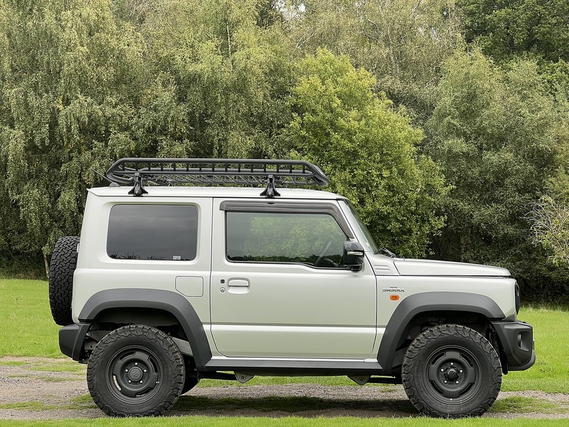 Suzuki Jimny Sz4 - U11437