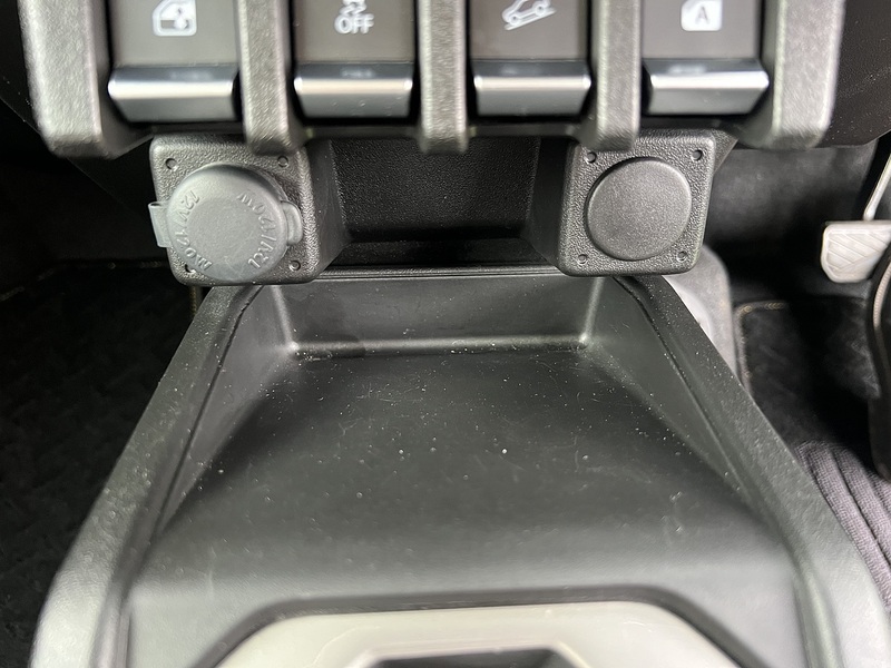 Suzuki Jimny Sz4 - U11437