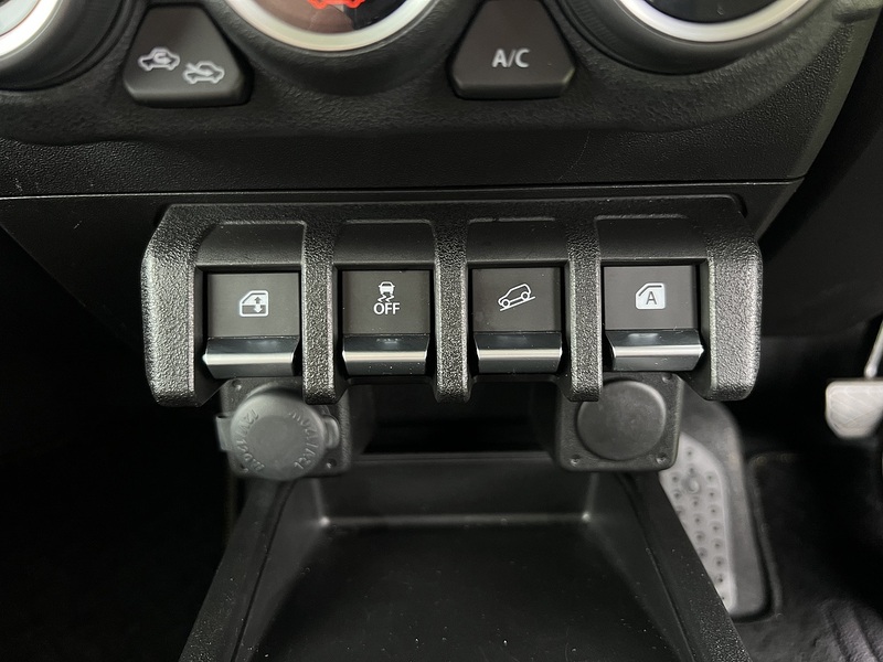 Suzuki Jimny Sz4 - U11437