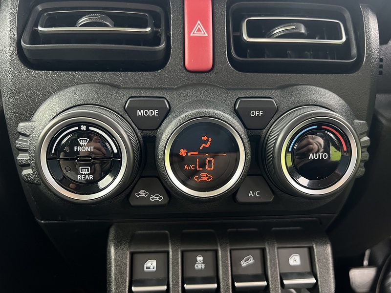 Suzuki Jimny Sz4 - U11437