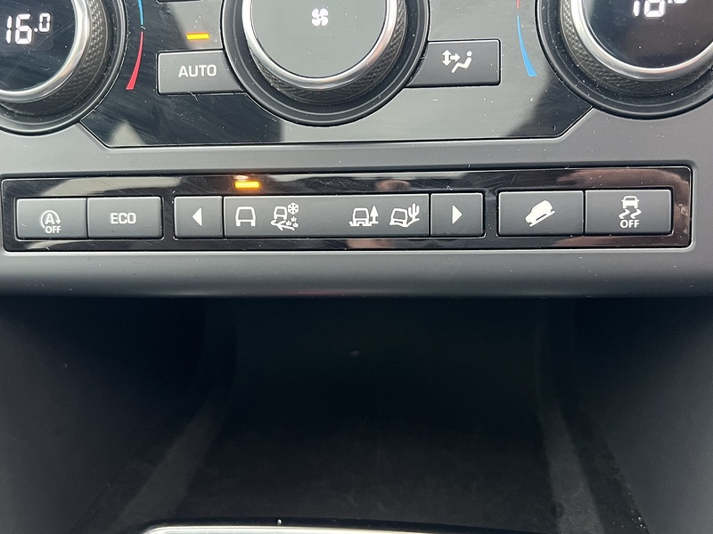 Land Rover Discovery Sport TD4 Landmark - U11440