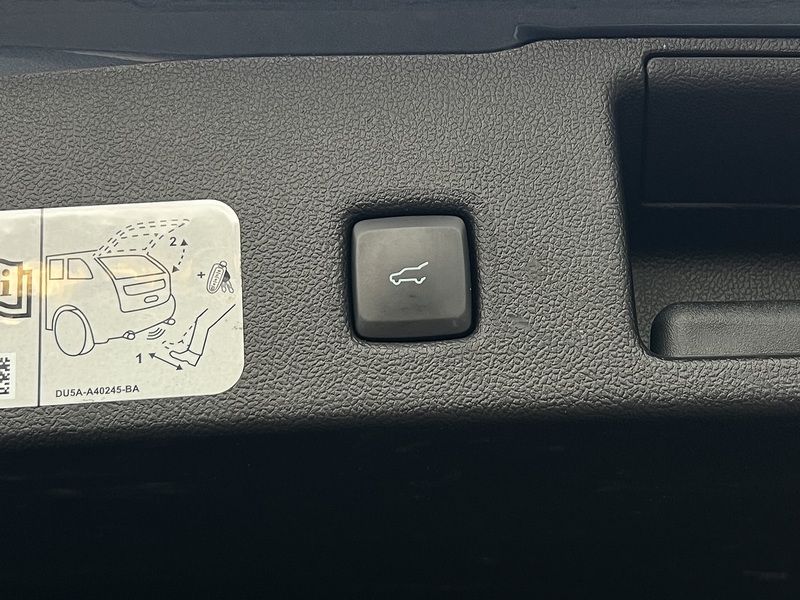 Ford Kuga Duratec Vignale - U11444