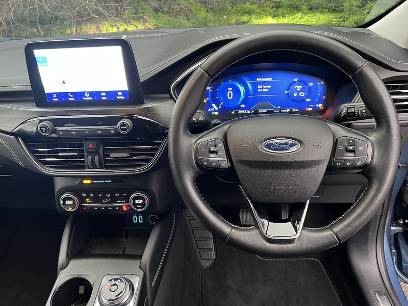 Ford Kuga Duratec Vignale - U11444