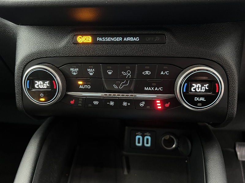 Ford Kuga Duratec Vignale - U11444