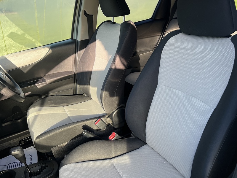 Toyota Vitz  - U11445