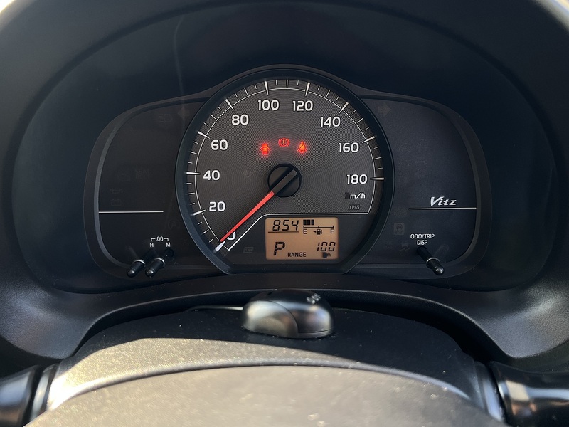 Toyota Vitz  - U11445
