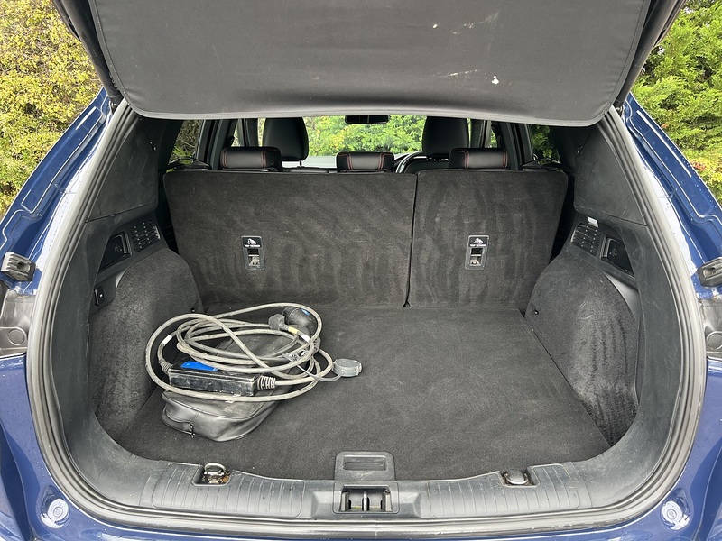 Ford Kuga EcoBoost Duratec ST-Line - U11446