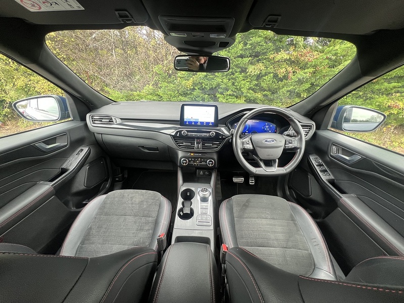 Ford Kuga EcoBoost Duratec ST-Line - U11446