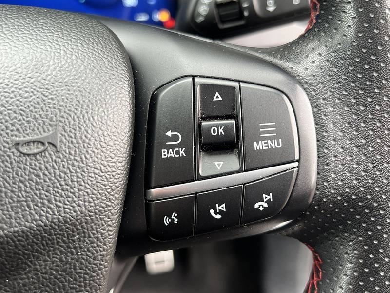 Ford Kuga EcoBoost Duratec ST-Line - U11446