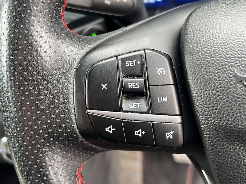 Ford Kuga EcoBoost Duratec ST-Line - U11446