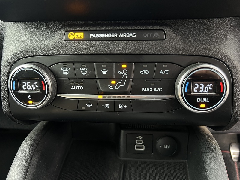 Ford Kuga EcoBoost Duratec ST-Line - U11446