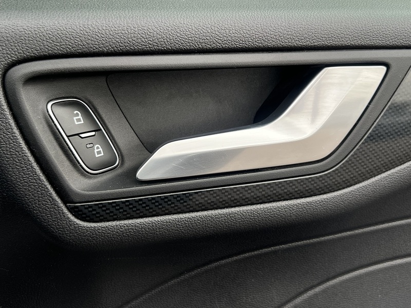 Ford Kuga EcoBoost Duratec ST-Line - U11446