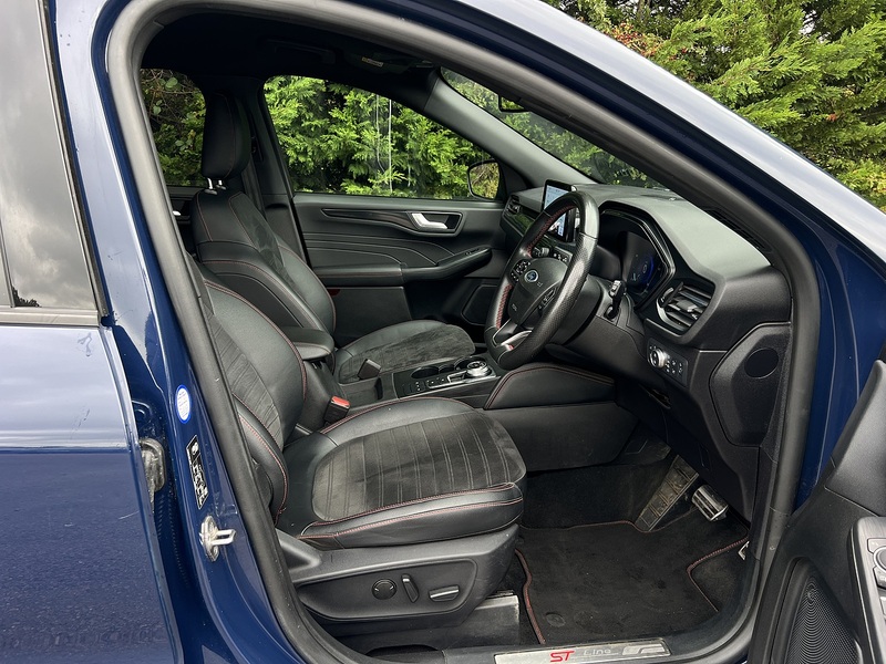 Ford Kuga EcoBoost Duratec ST-Line - U11446