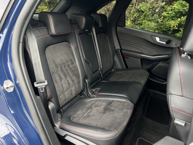 Ford Kuga EcoBoost Duratec ST-Line - U11446