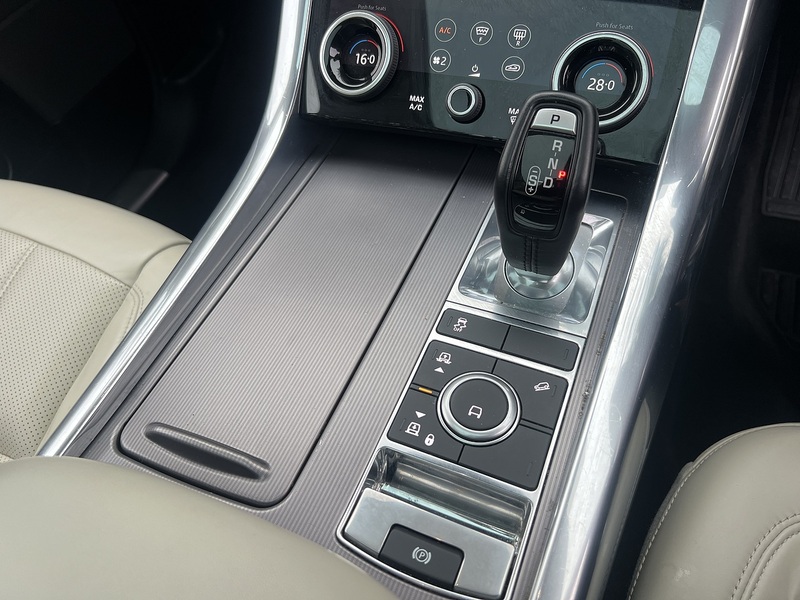 Land Rover Range Rover Sport SD V6 HSE - U11449
