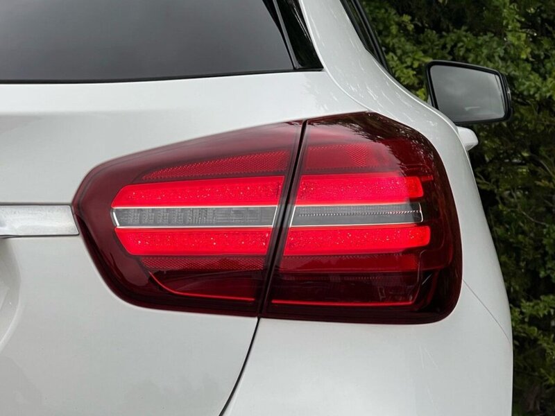 Mercedes-Benz GLA GLA180 Urban Edition - U11451