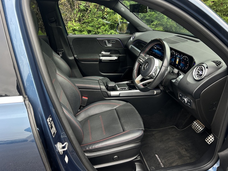 Mercedes-Benz GLB GLB220d AMG Line - U11452