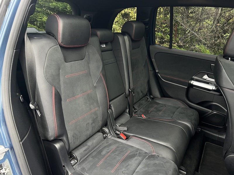 Mercedes-Benz GLB GLB220d AMG Line - U11452