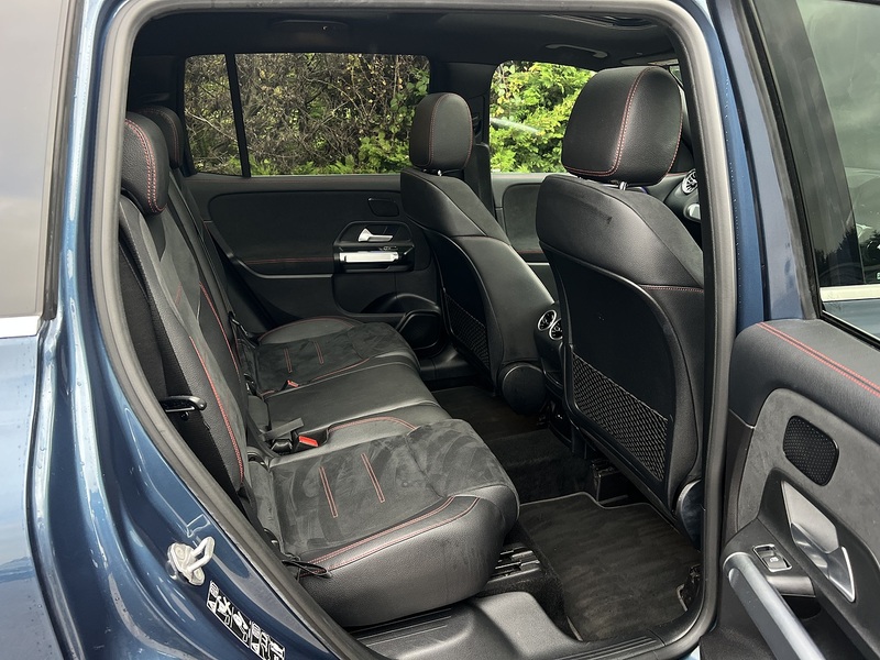 Mercedes-Benz GLB GLB220d AMG Line - U11452