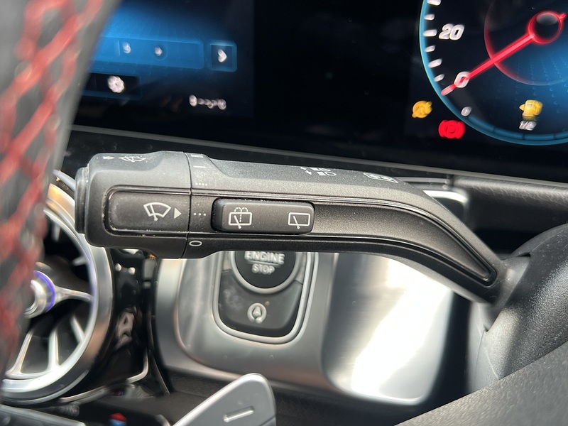 Mercedes-Benz GLB GLB220d AMG Line - U11452