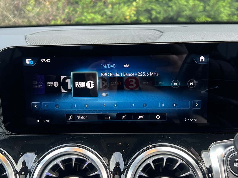 Mercedes-Benz GLB GLB220d AMG Line - U11452