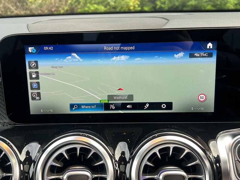 Mercedes-Benz GLB GLB220d AMG Line - U11452