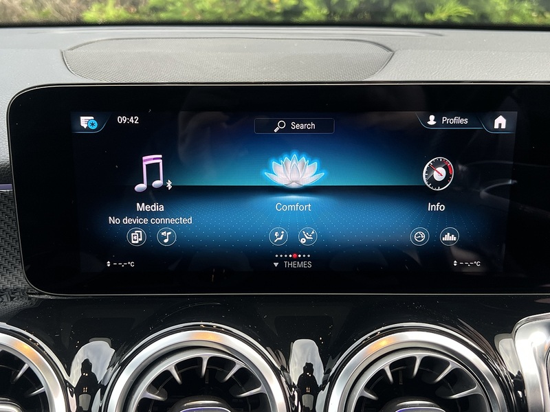 Mercedes-Benz GLB GLB220d AMG Line - U11452