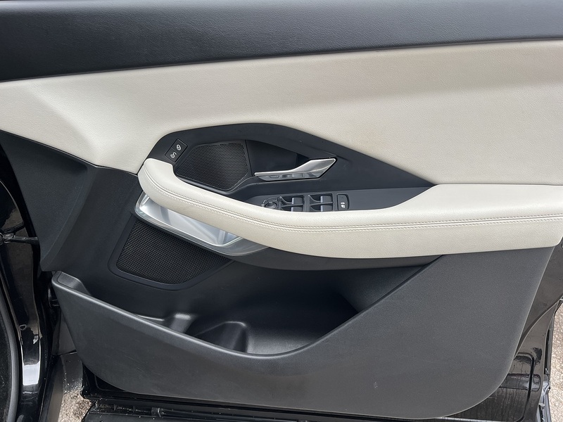 Jaguar E-PACE D150 R-Dynamic S - U11453