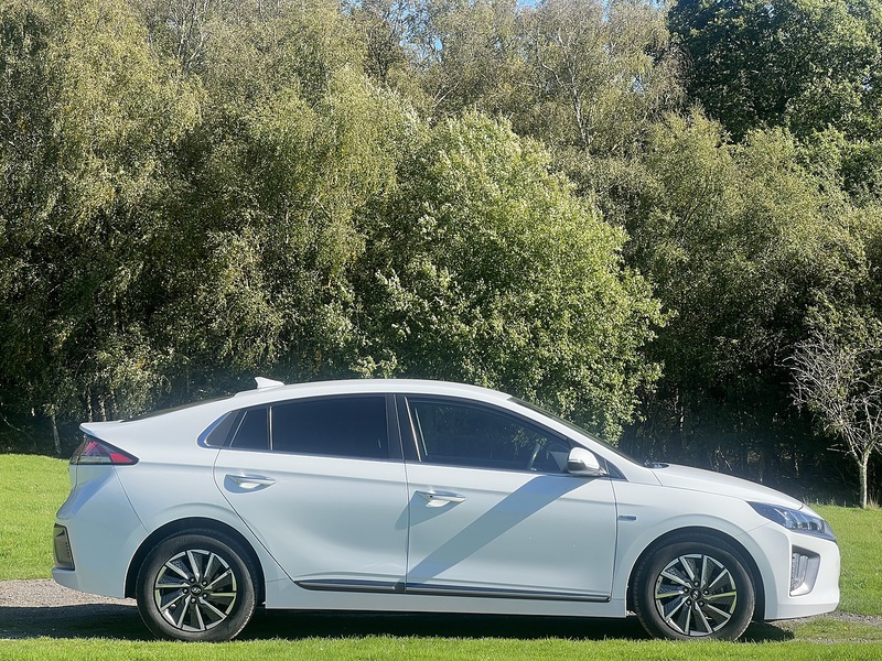 Hyundai IONIQ Premium - U11455