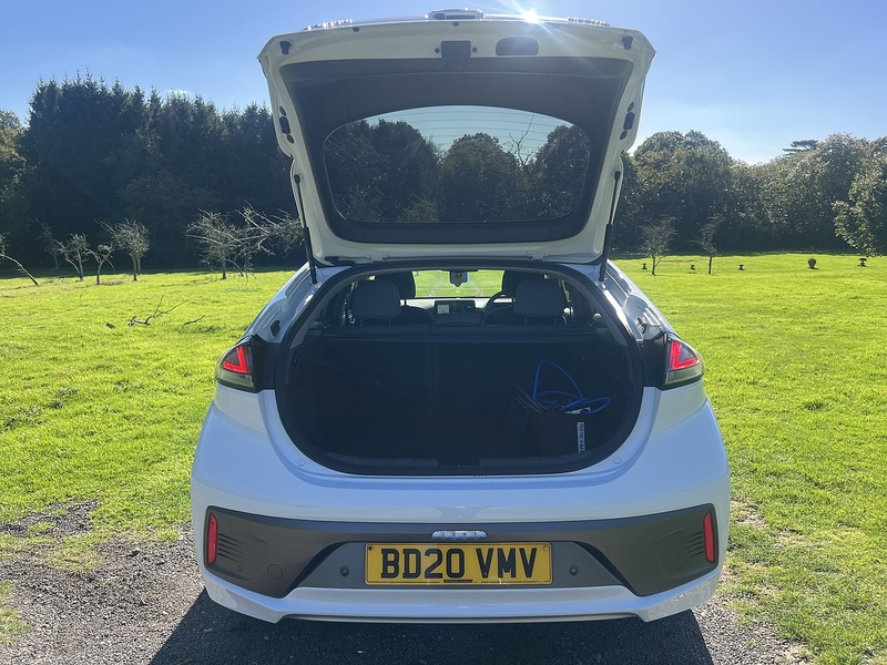 Hyundai IONIQ Premium - U11455