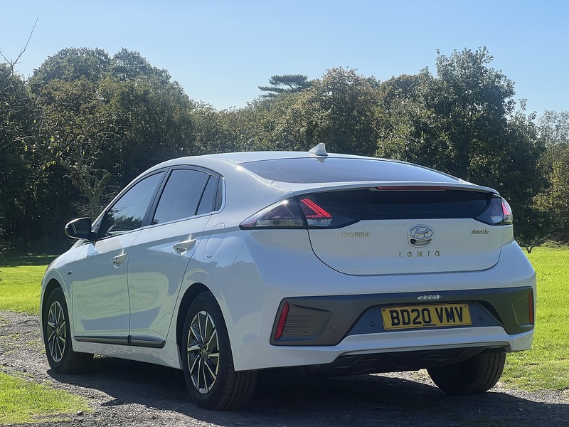 Hyundai IONIQ Premium - U11455