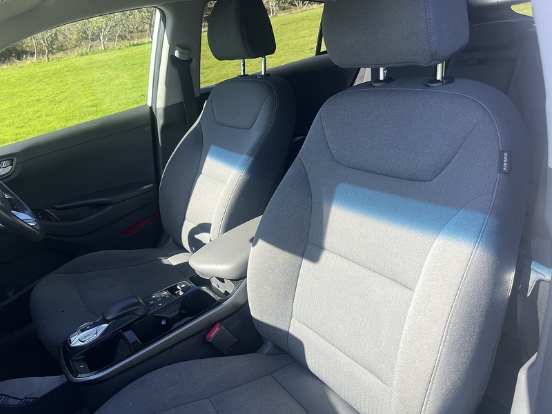 Hyundai IONIQ Premium - U11455