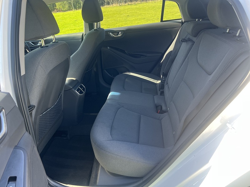 Hyundai IONIQ Premium - U11455