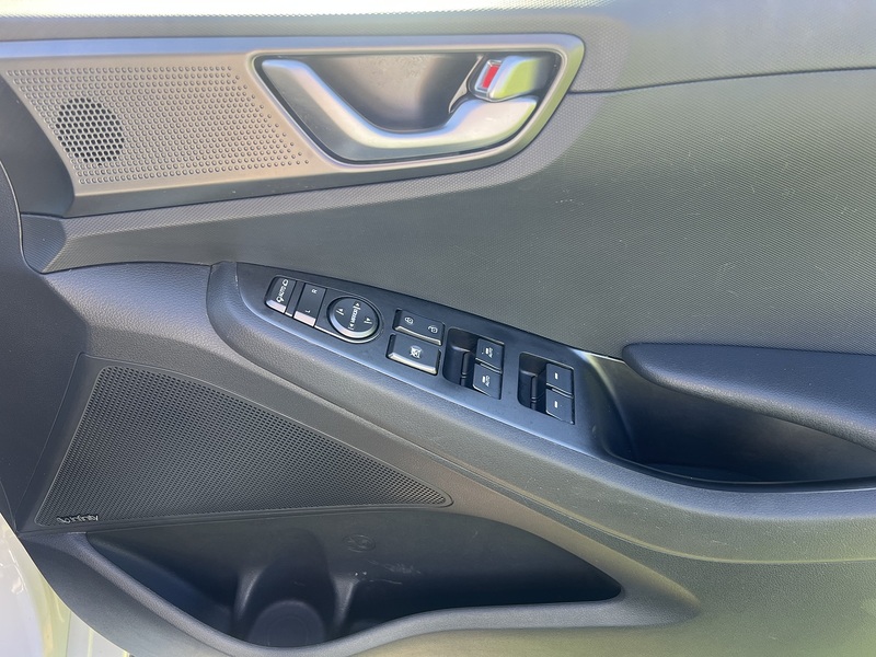 Hyundai IONIQ Premium - U11455