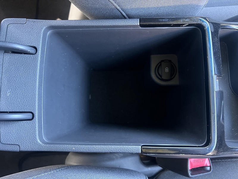 Hyundai IONIQ Premium - U11455