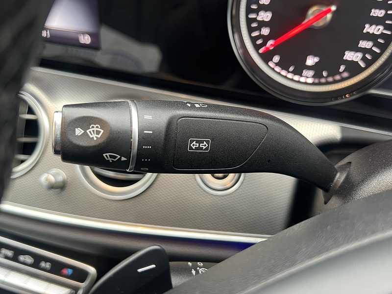 Mercedes-Benz E Class E200d SE - U11457