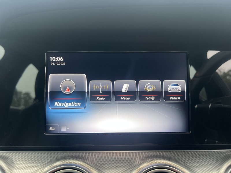 Mercedes-Benz E Class E200d SE - U11457