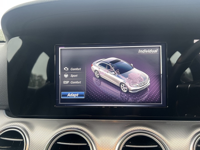 Mercedes-Benz E Class E200d SE - U11457