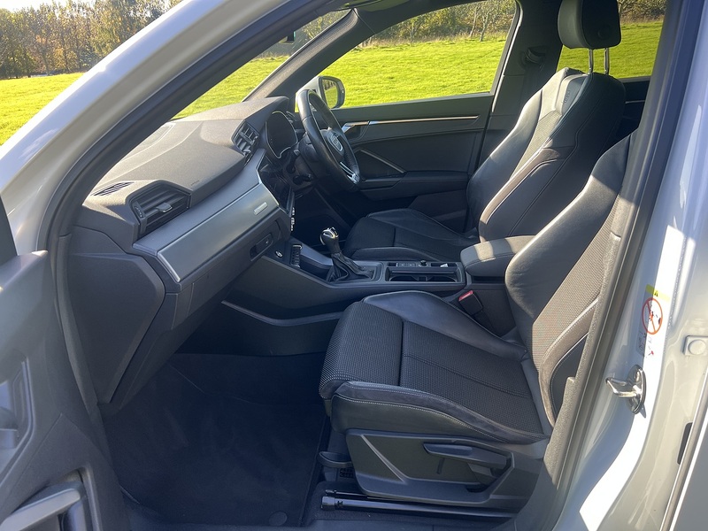 Audi Q3 TDI S line - U11460