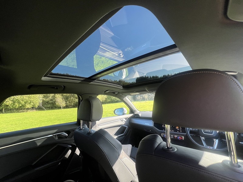 Audi Q3 TDI S line - U11460