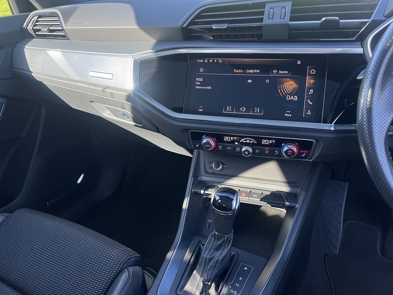 Audi Q3 TDI S line - U11460